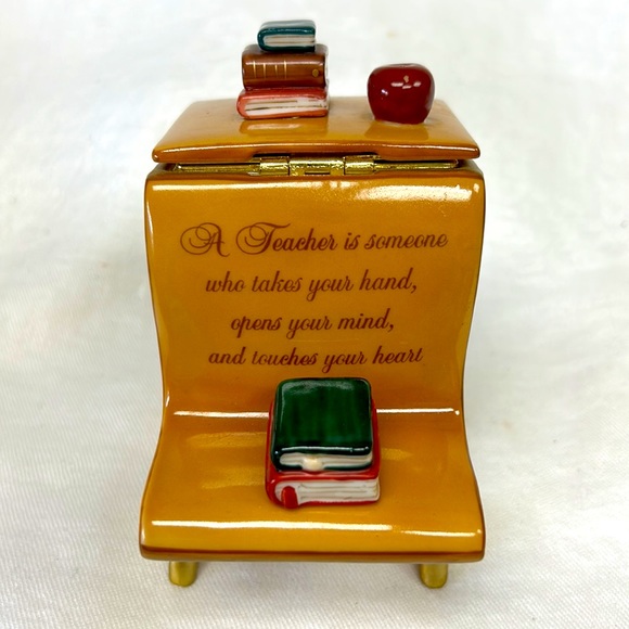 Vintage Ardleigh Elliott numbered music/trinket box titled “Apple For Teacher@ - Picture 2 of 9